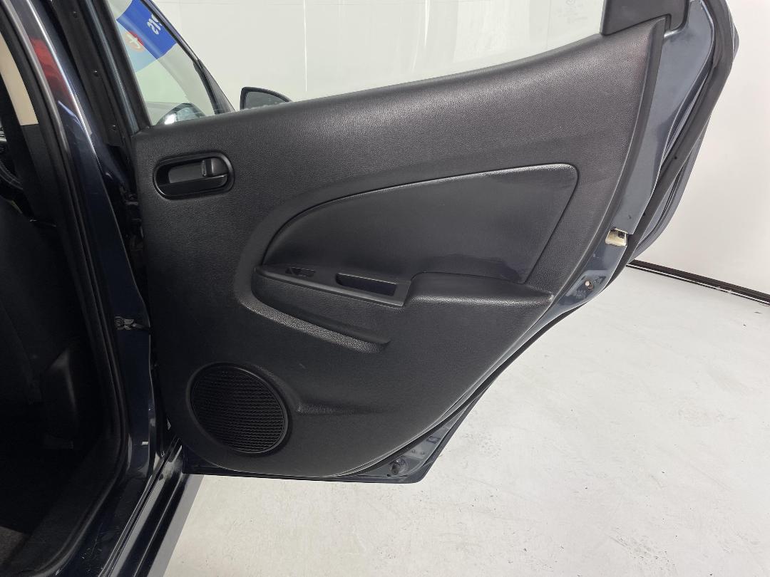 Photo '19' of Mazda Mazda2