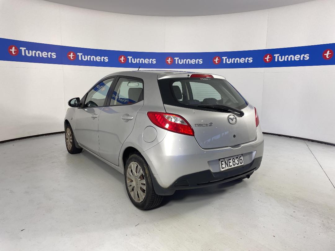 Photo '5' of Mazda Mazda2