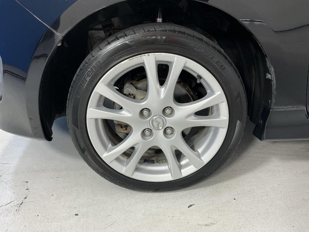 Photo '10' of Mazda Mazda2