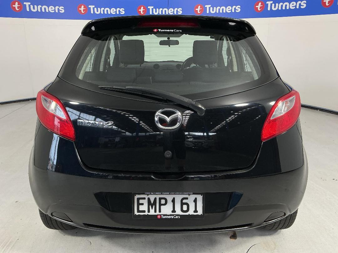 Photo '6' of Mazda Mazda2