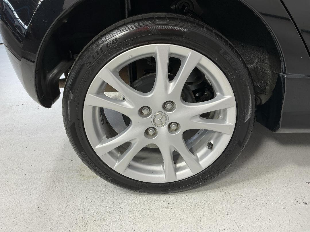 Photo '12' of Mazda Mazda2