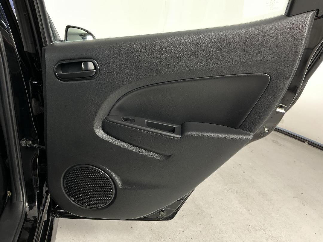 Photo '19' of Mazda Mazda2