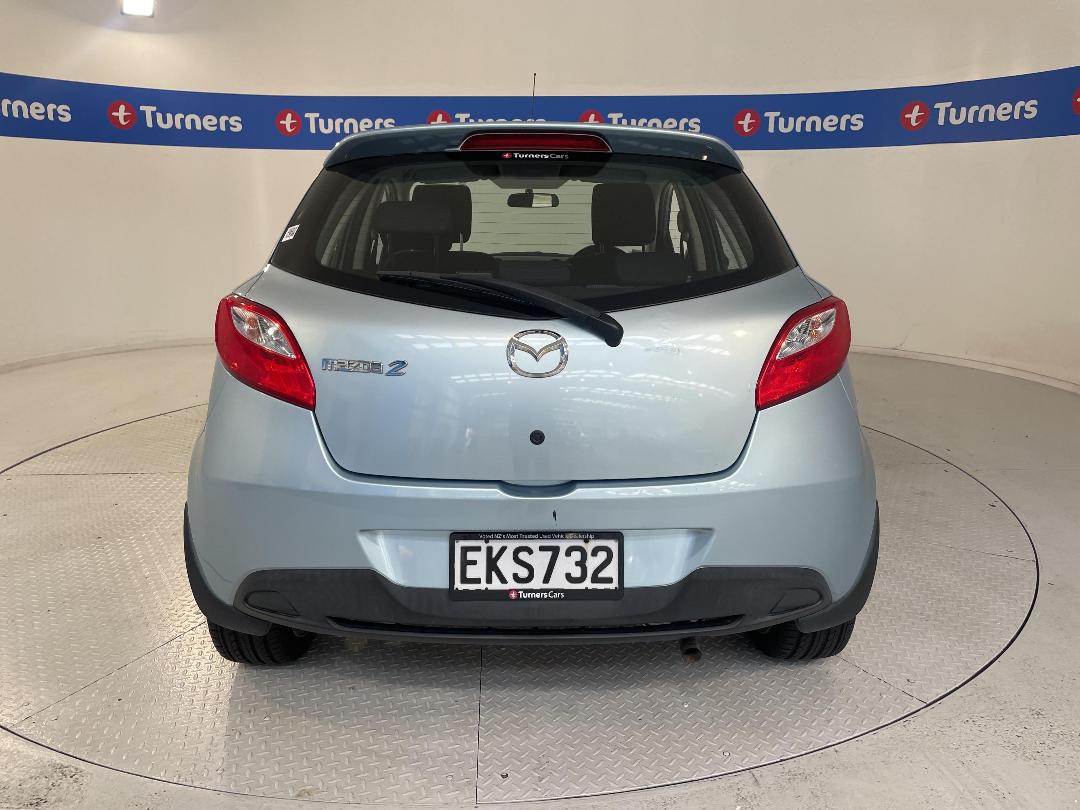 Photo '6' of Mazda Mazda2 Photo '6' of Mazda Mazda2