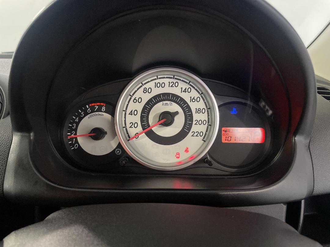 Photo '21' of Mazda Mazda2 Photo '21' of Mazda Mazda2