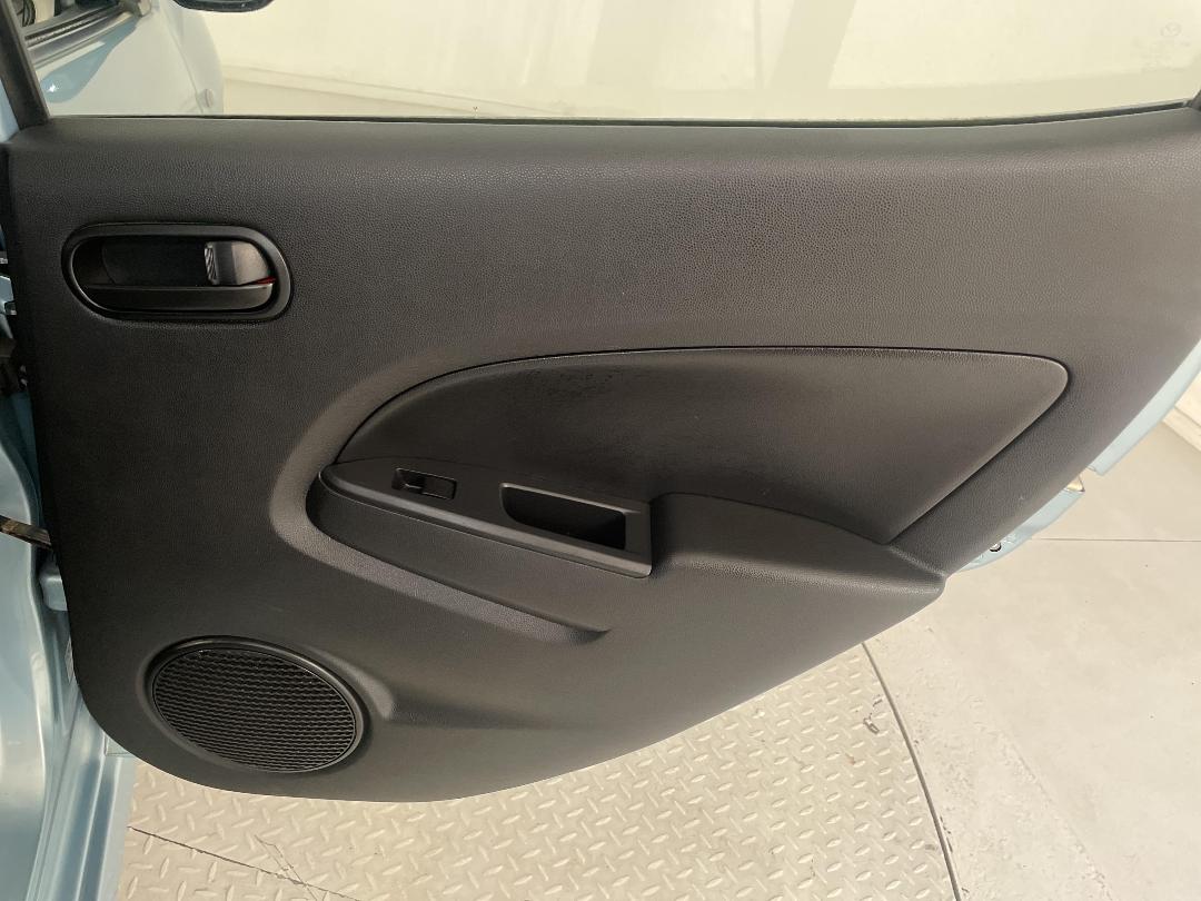 Photo '19' of Mazda Mazda2 Photo '19' of Mazda Mazda2