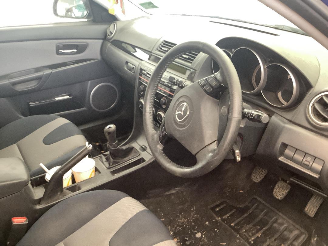 Photo '10' of Mazda Mazda3 Sporthatch SP23