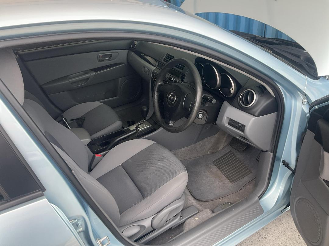 Photo '17' of Mazda Mazda3 Sporthatch GLX Photo '17' of Mazda Mazda3 Sporthatch GLX