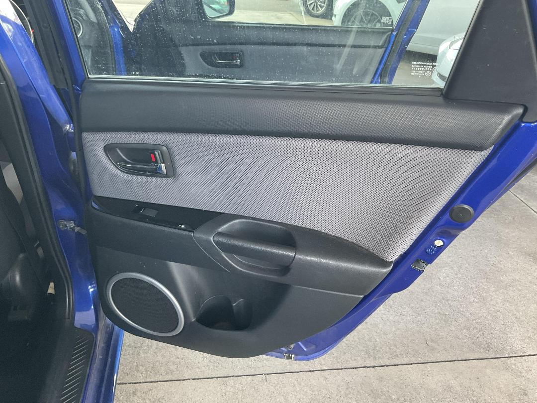 Photo '15' of Mazda Mazda3 Sporthatch SP23