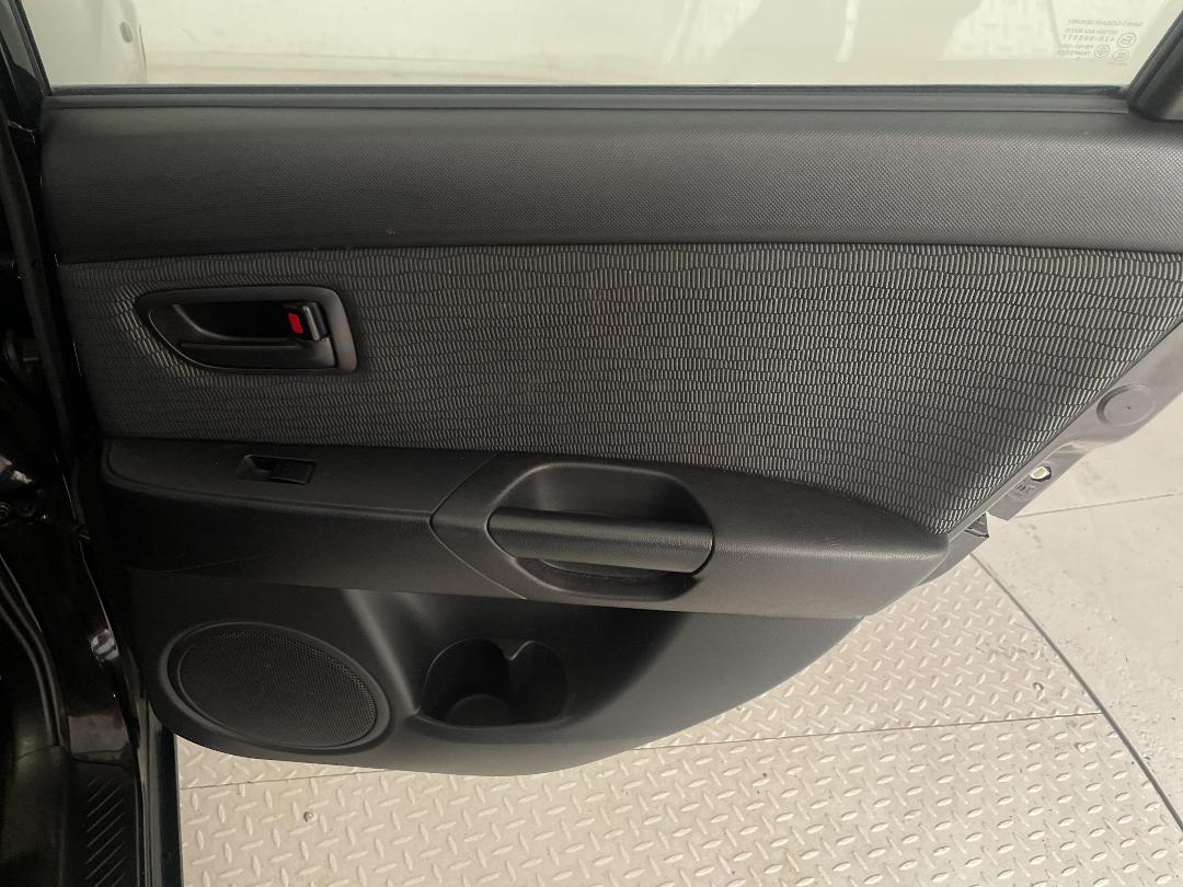 Photo '19' of Mazda Mazda3