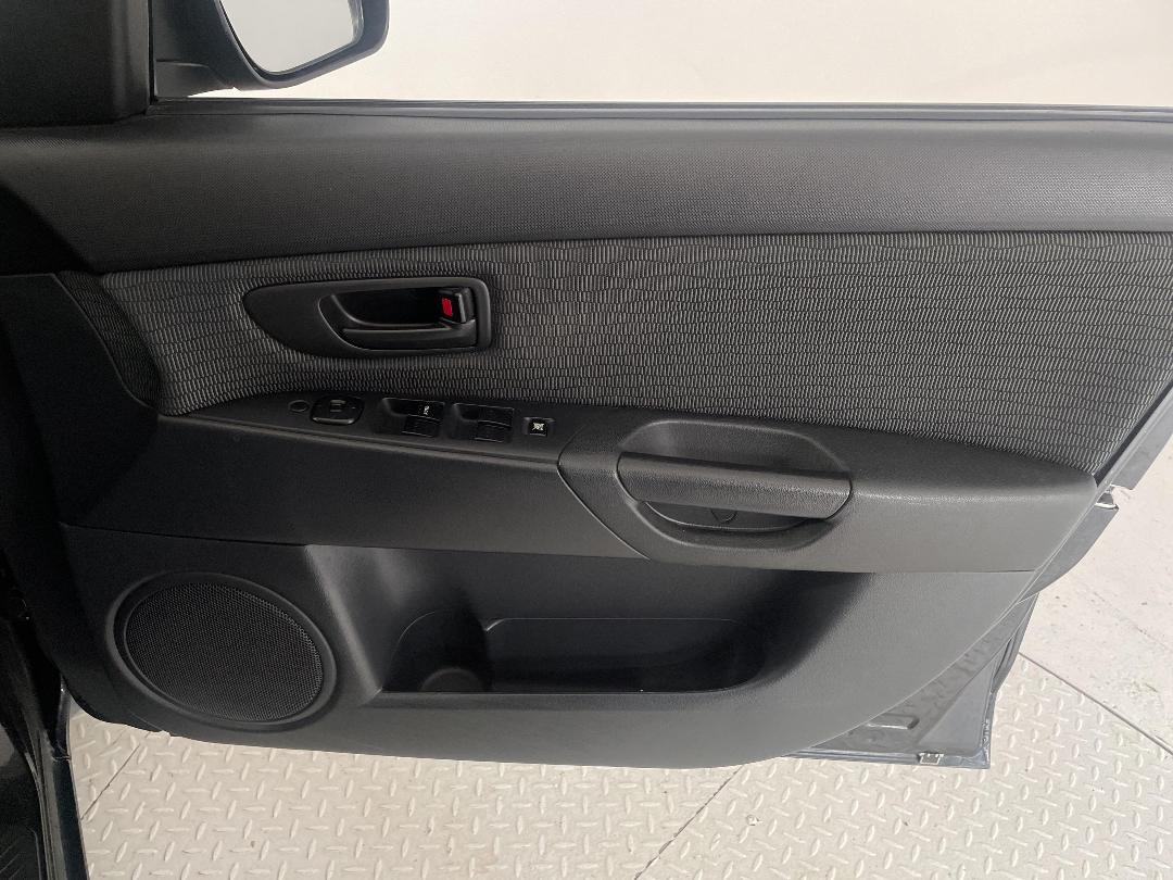 Photo '15' of Mazda Mazda3