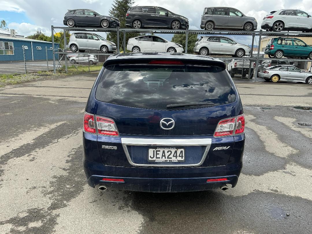 Photo '5' of Mazda MPV