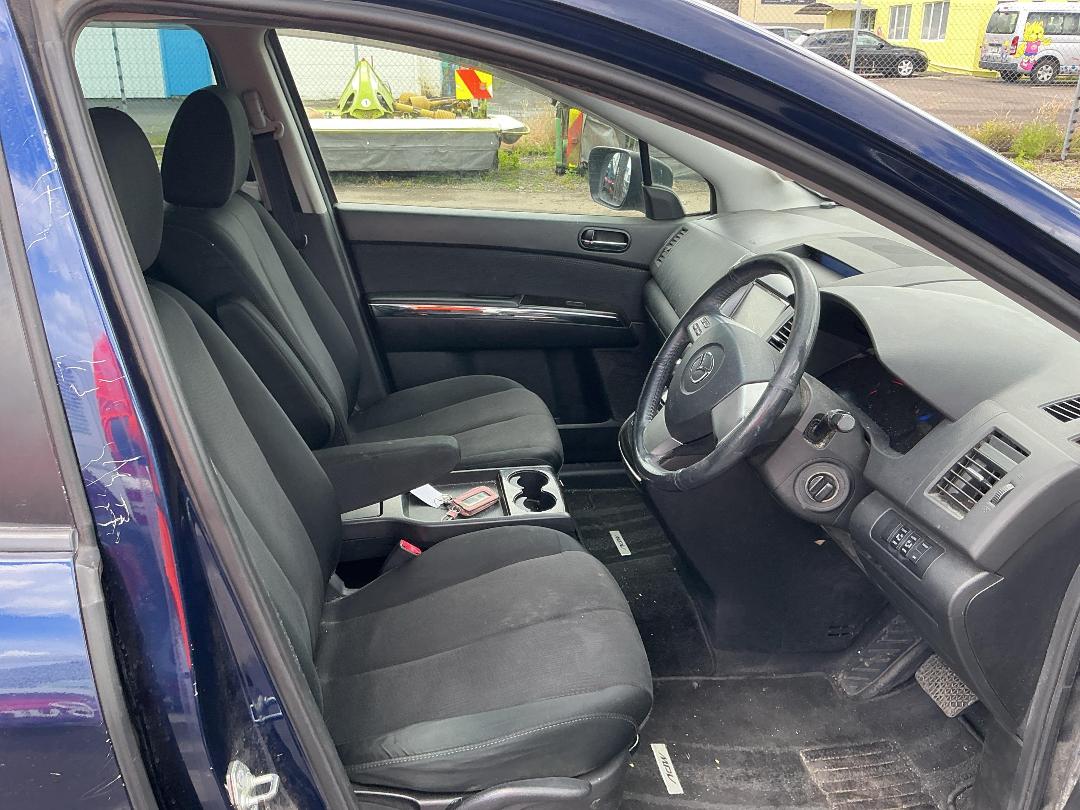 Photo '16' of Mazda MPV