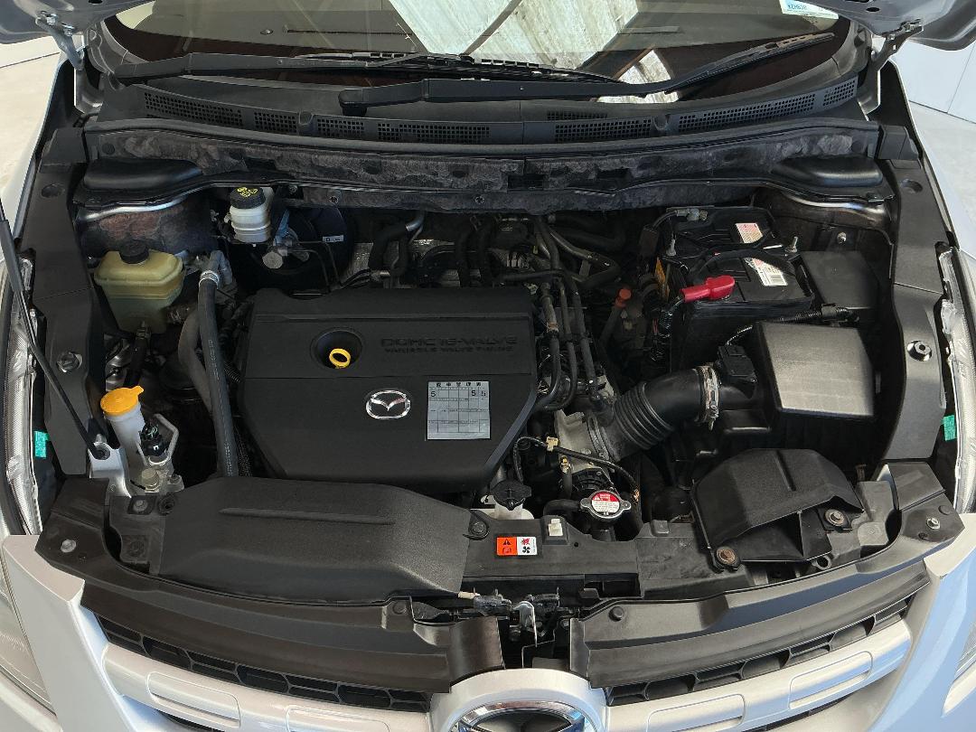 Photo '13' of Mazda MPV