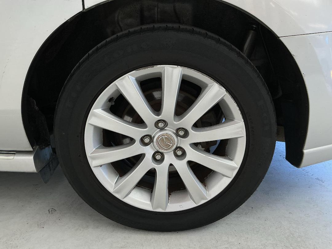 Photo '11' of Mazda MPV