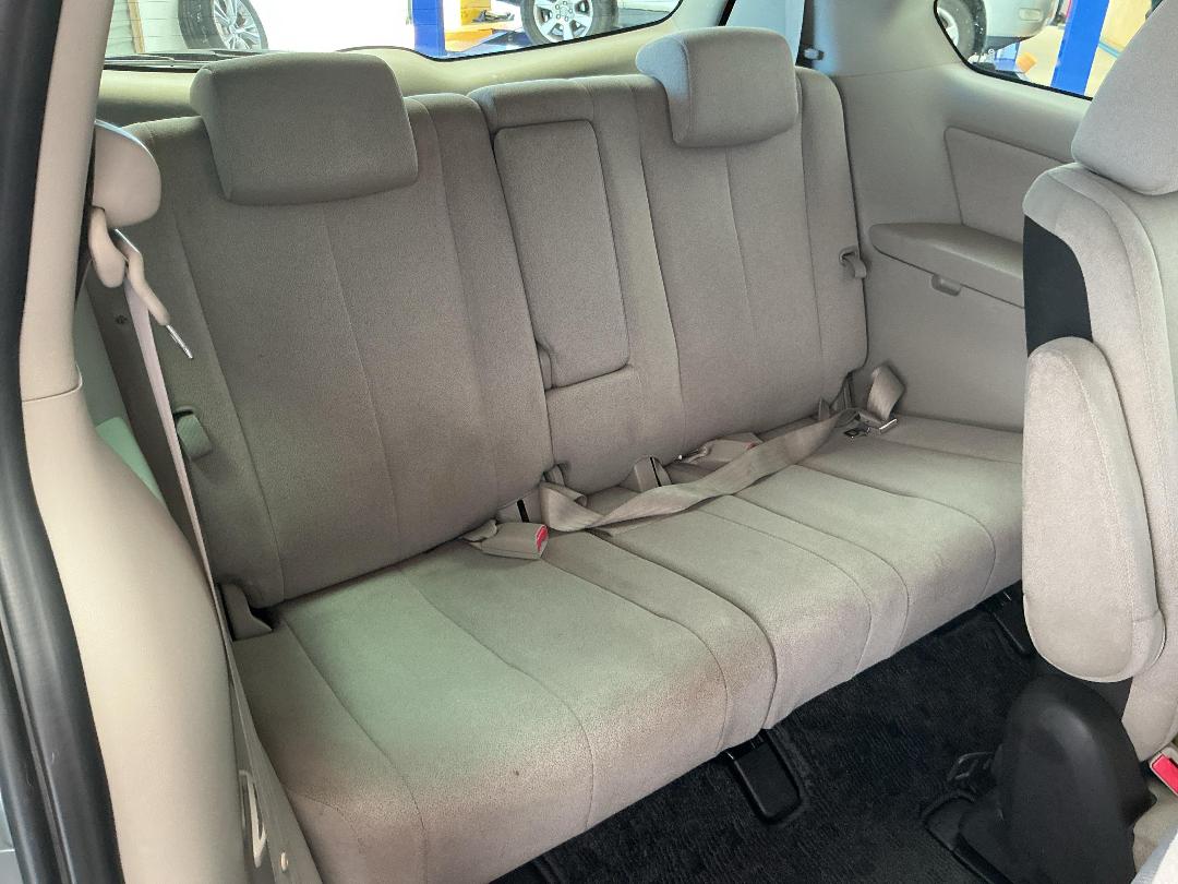 Photo '23' of Mazda MPV