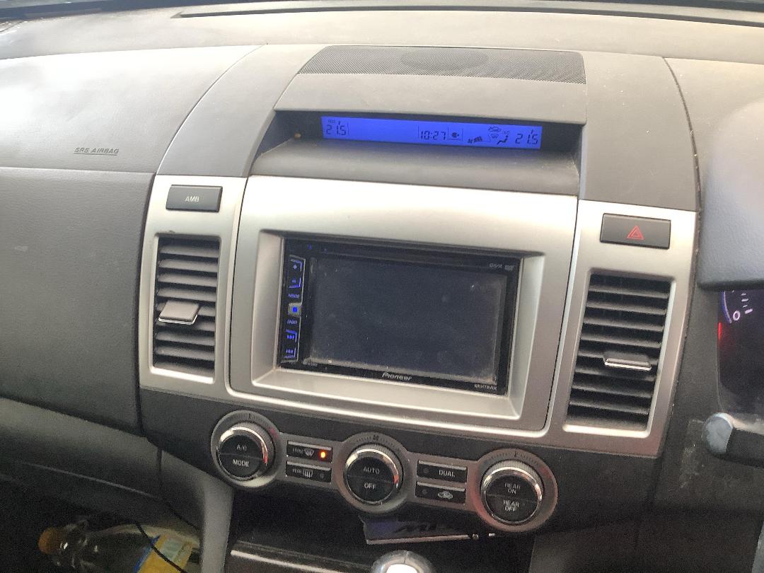 Photo '22' of Mazda MPV