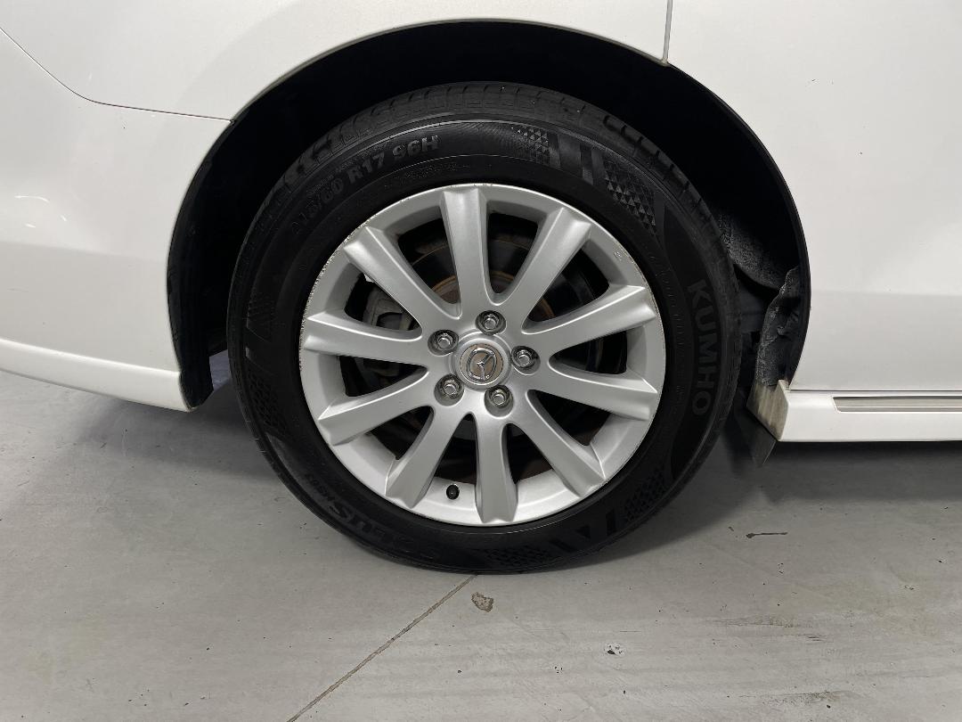 Photo '12' of Mazda MPV