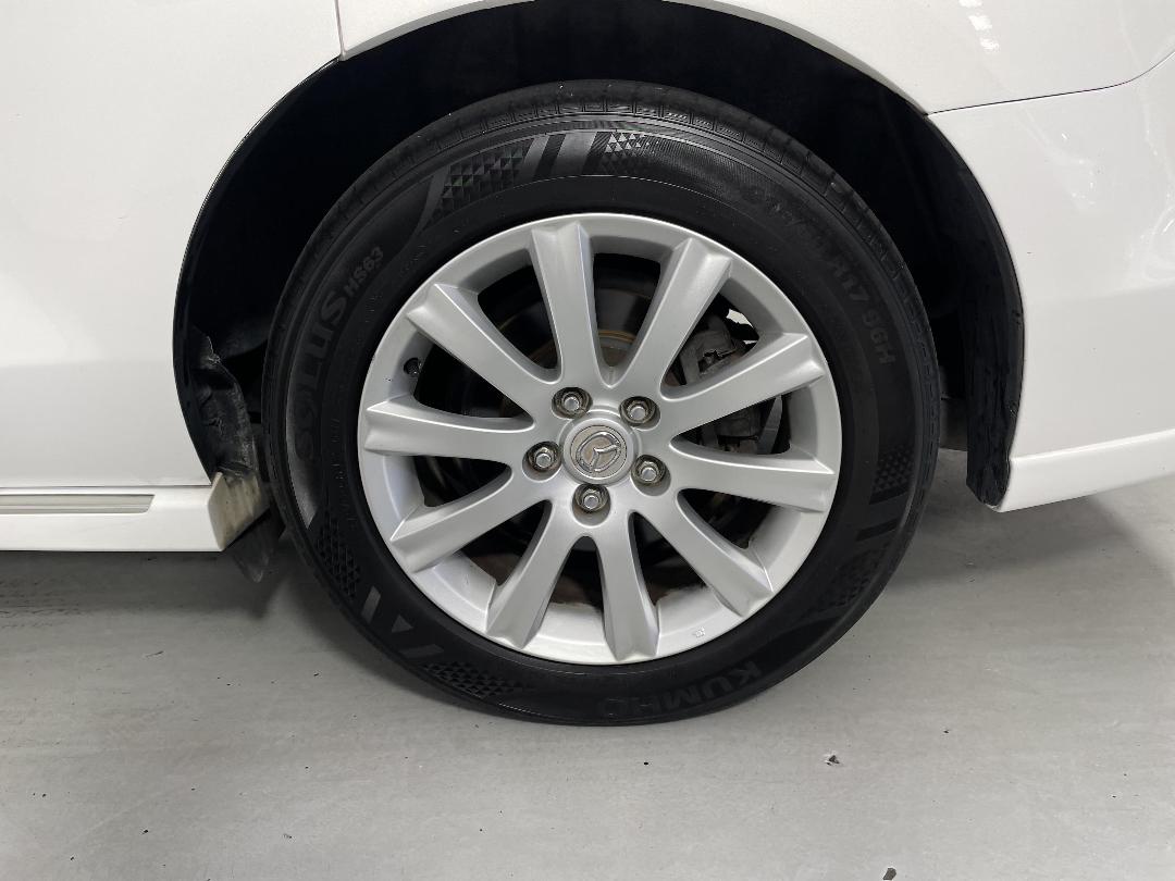 Photo '11' of Mazda MPV