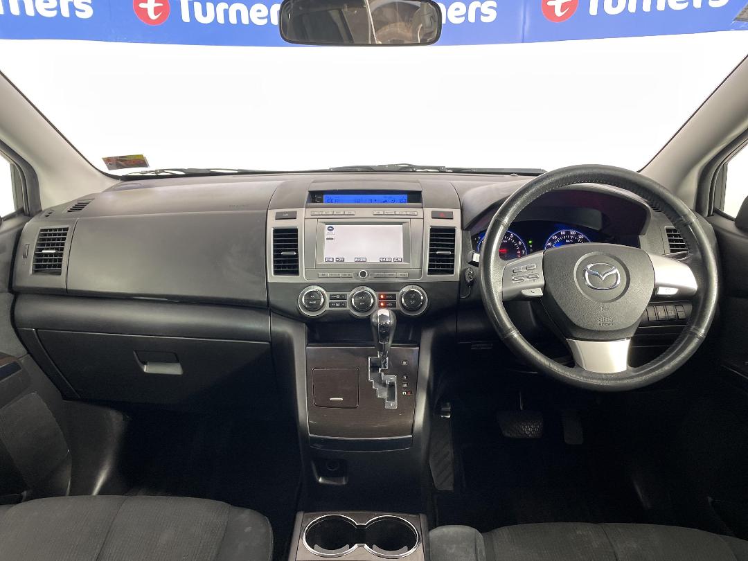 Photo '17' of Mazda MPV