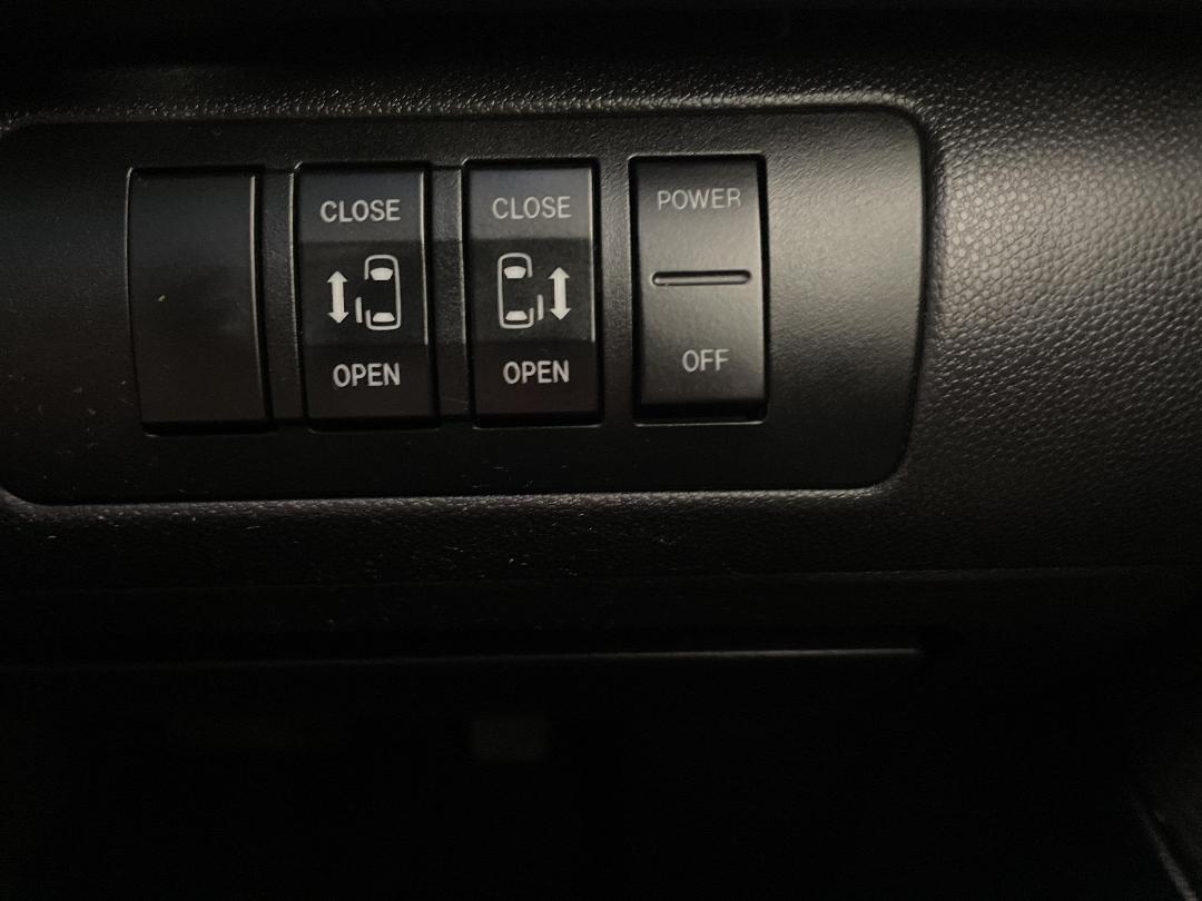 Photo '26' of Mazda MPV