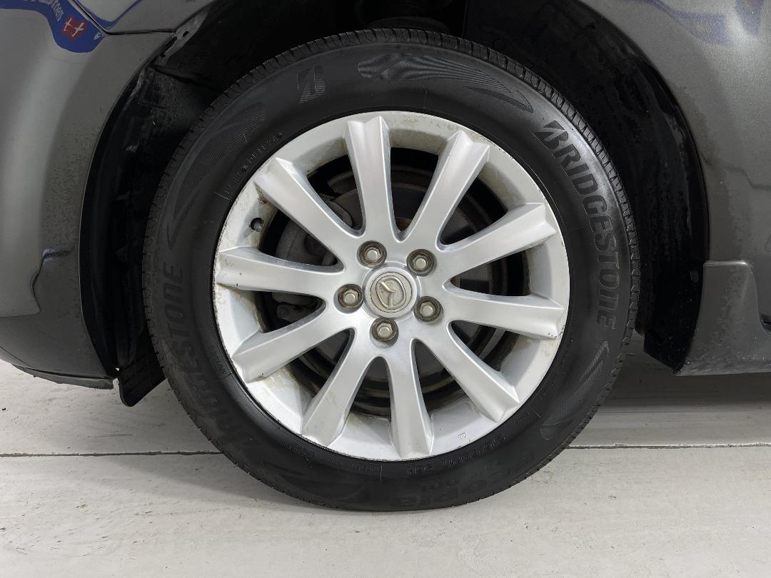 Photo '10' of Mazda MPV Photo '10' of Mazda MPV