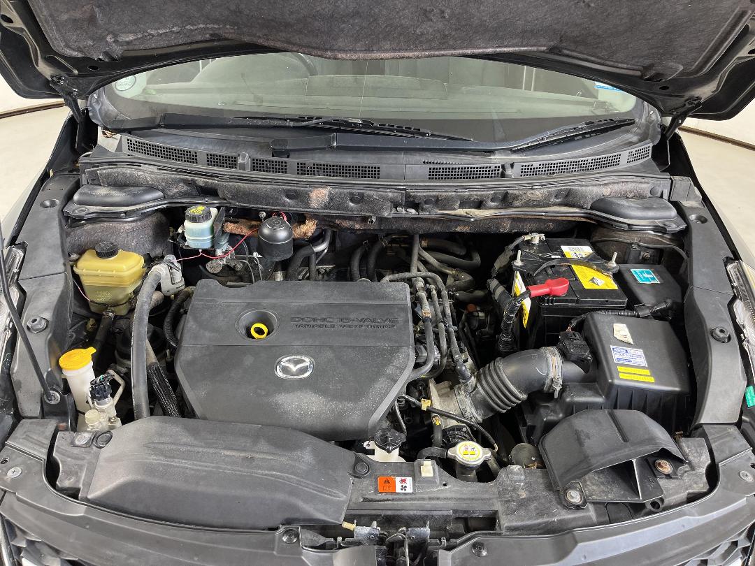 Photo '13' of Mazda MPV Photo '13' of Mazda MPV