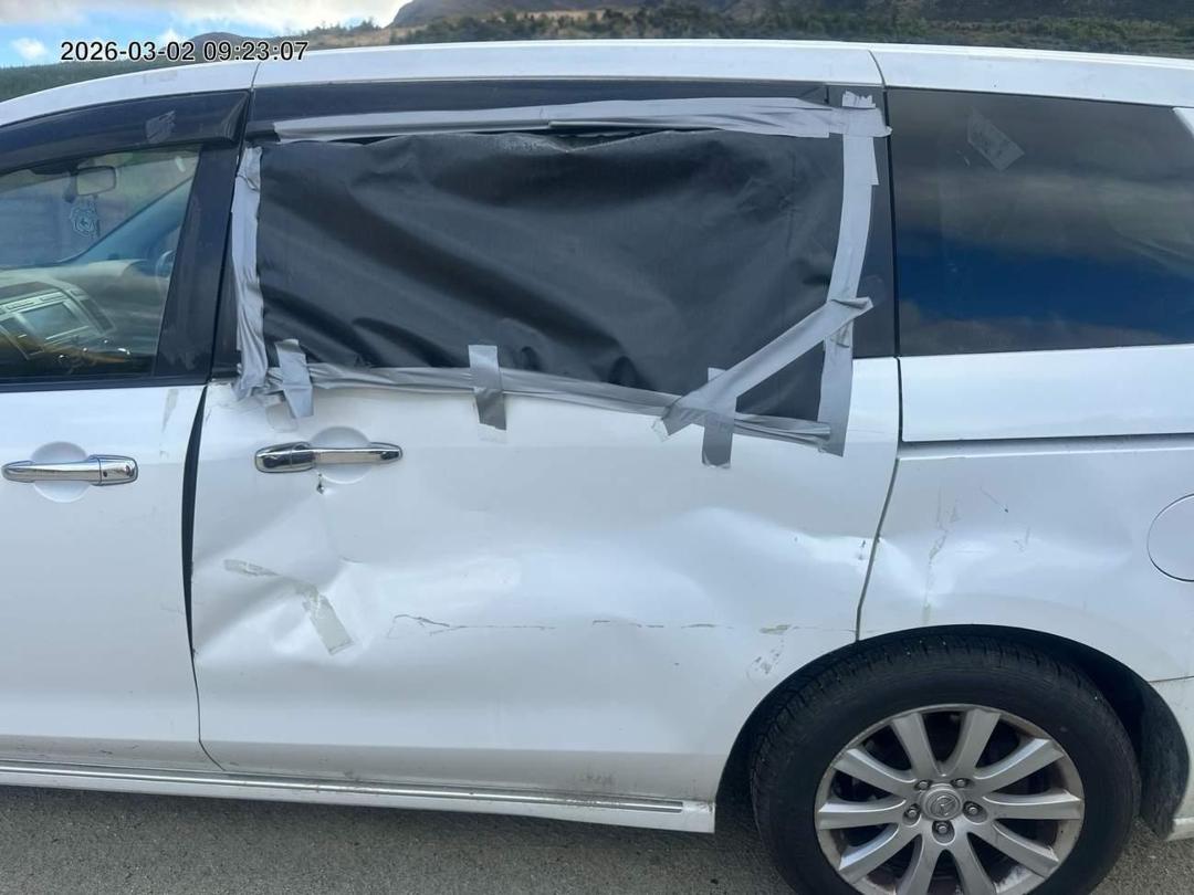 Photo '14' of Mazda MPV Photo '14' of Mazda MPV