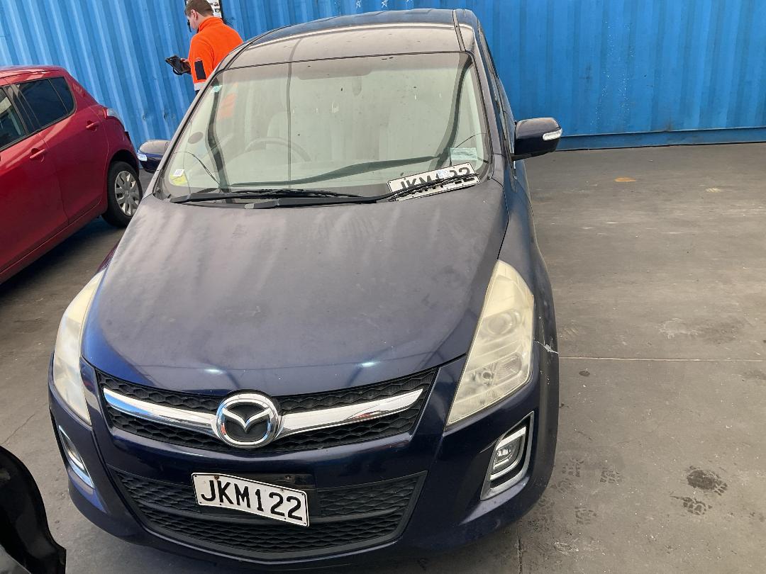 Photo '7' of Mazda MPV