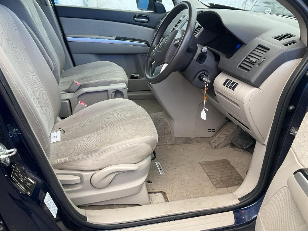 Photo '27' of Mazda MPV