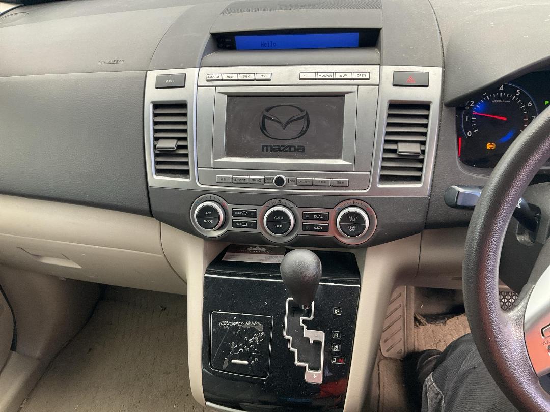 Photo '28' of Mazda MPV