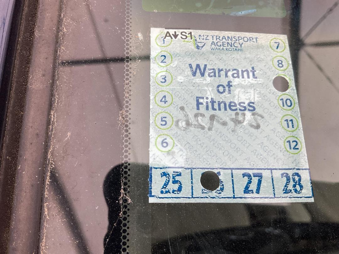 Photo '30' of Mazda MPV