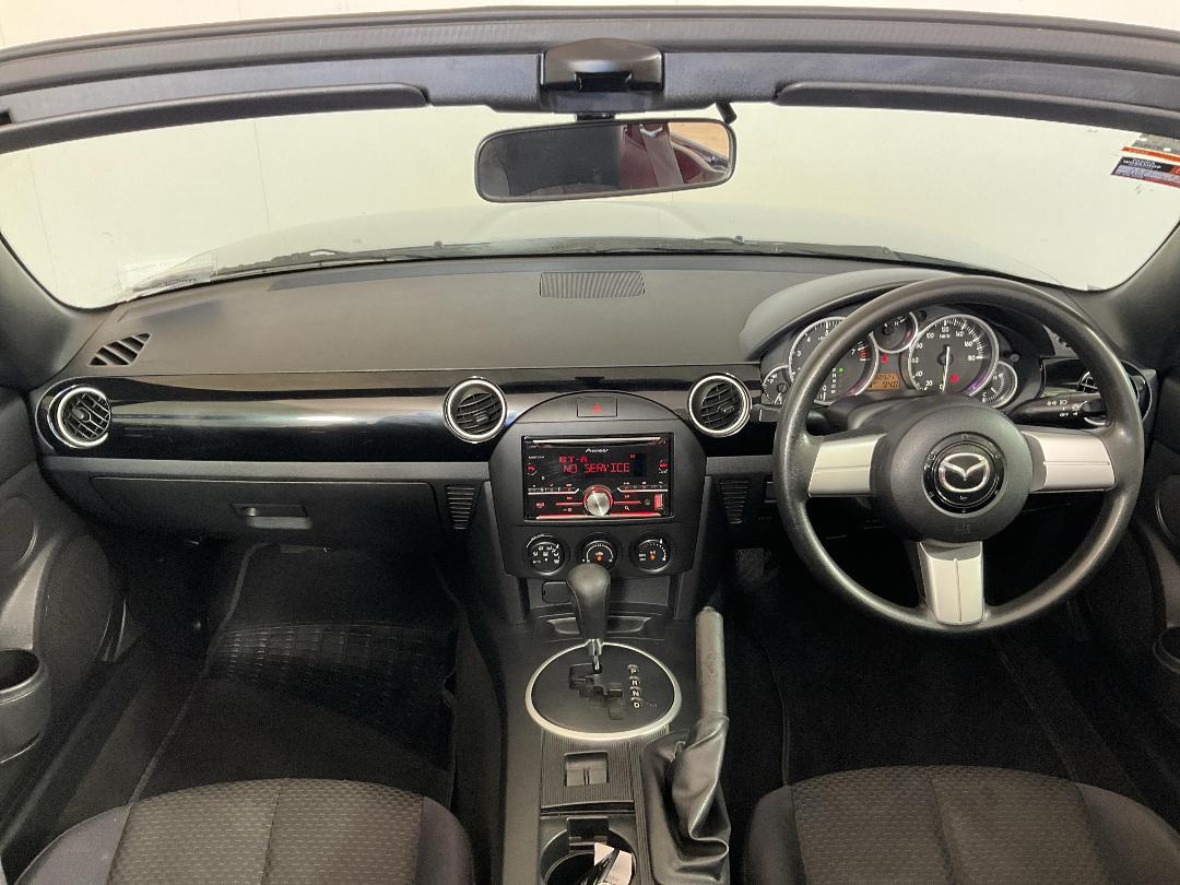 Photo '17' of Mazda MX5