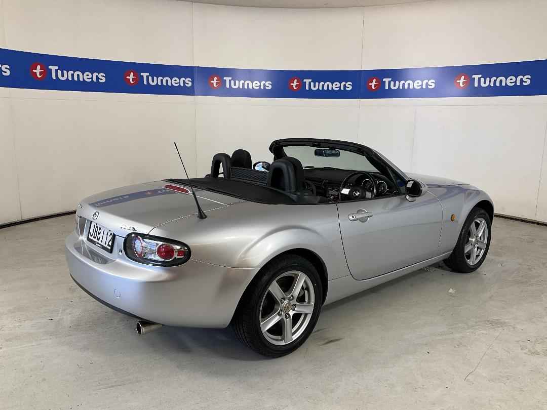 Photo '24' of Mazda MX5