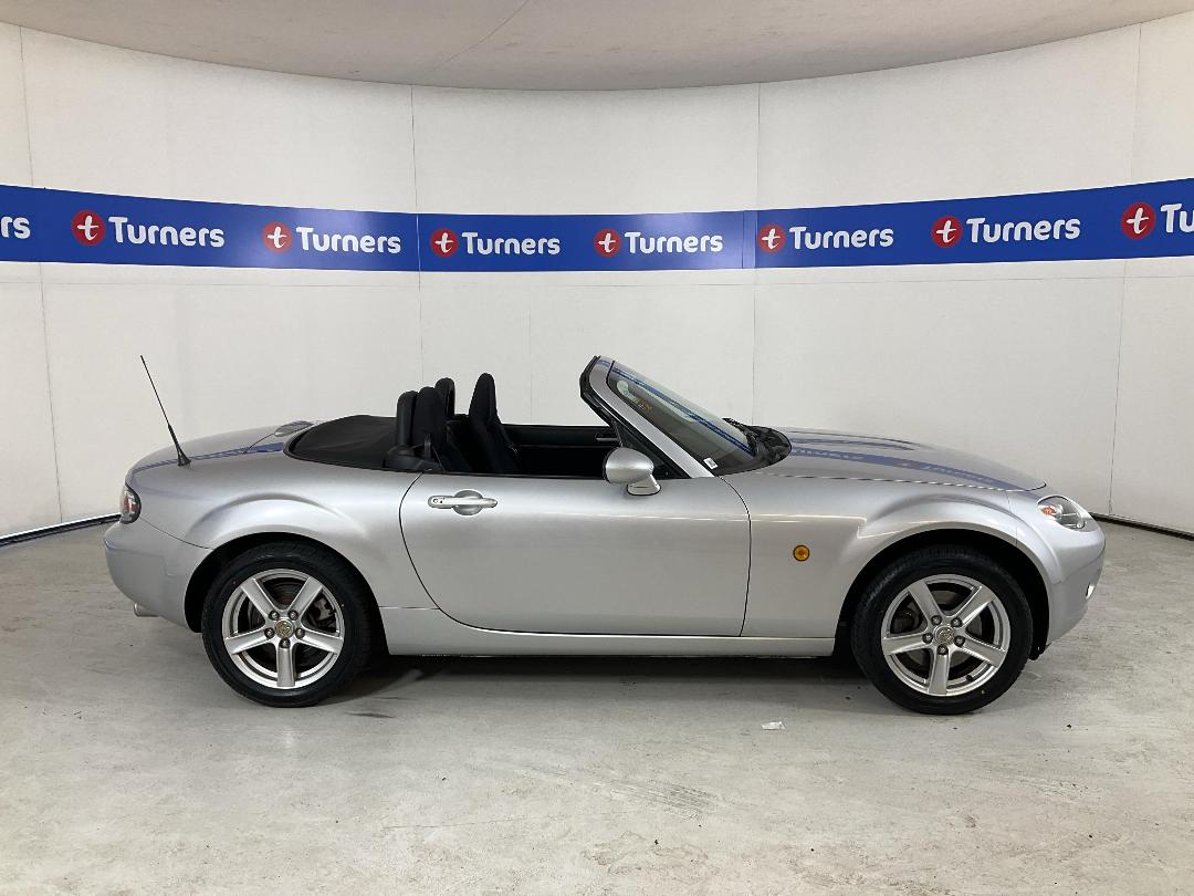 Photo '27' of Mazda MX5