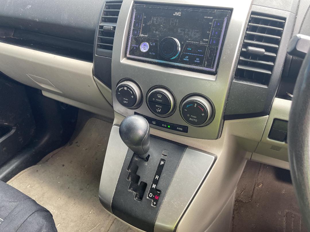 Photo '8' of Mazda Premacy Photo '8' of Mazda Premacy