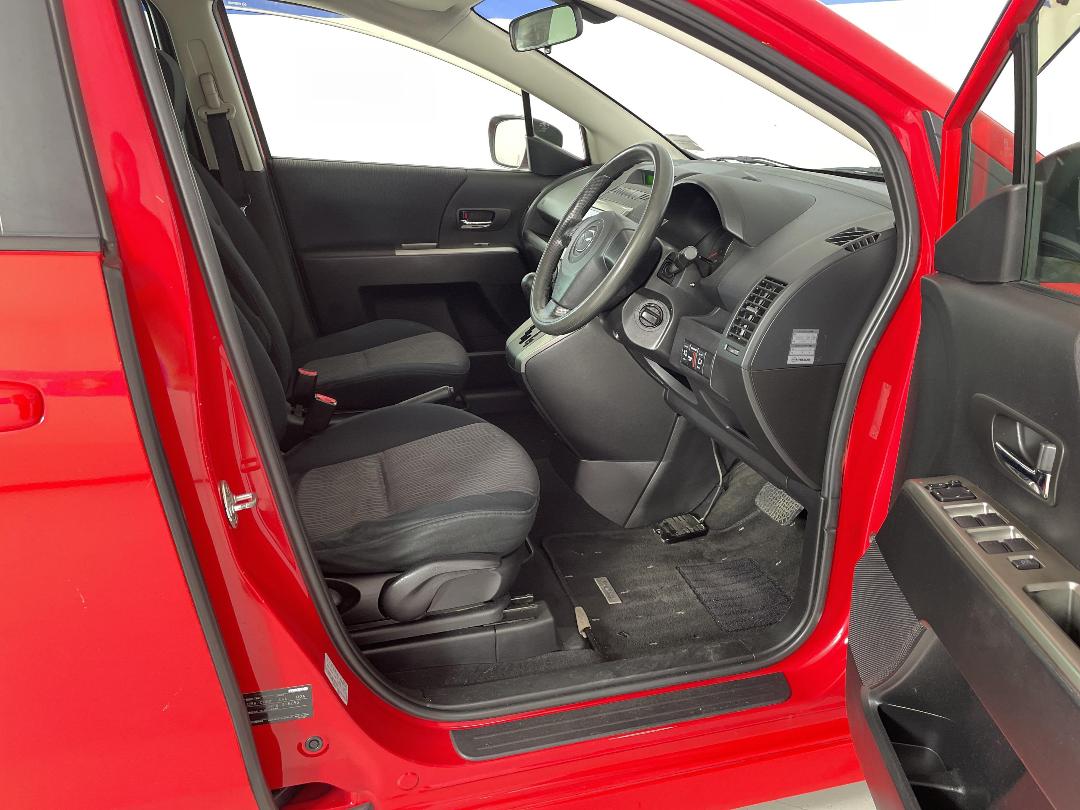 Photo '16' of Mazda Premacy Photo '16' of Mazda Premacy