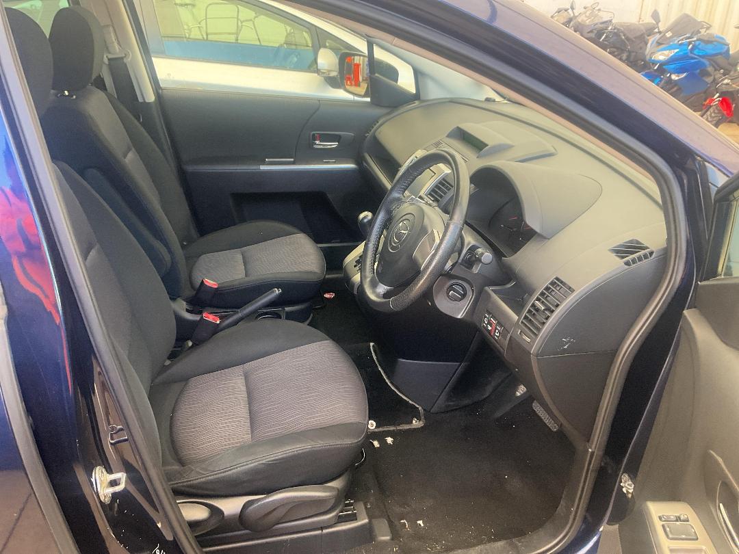 Photo '12' of Mazda Premacy