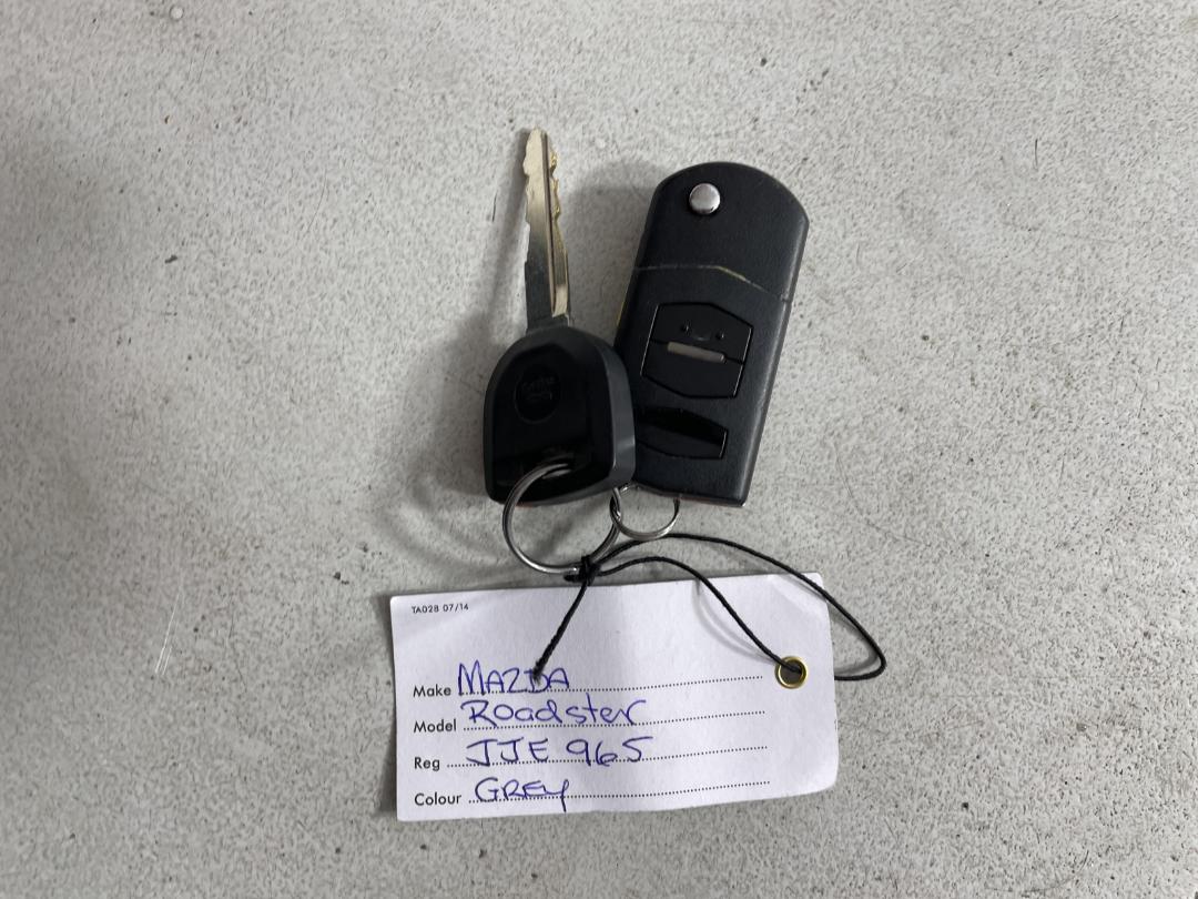 Photo '20' of Mazda Roadster Photo '20' of Mazda Roadster