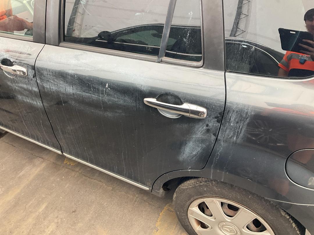 Photo '11' of Mazda Verisa L Photo '11' of Mazda Verisa L