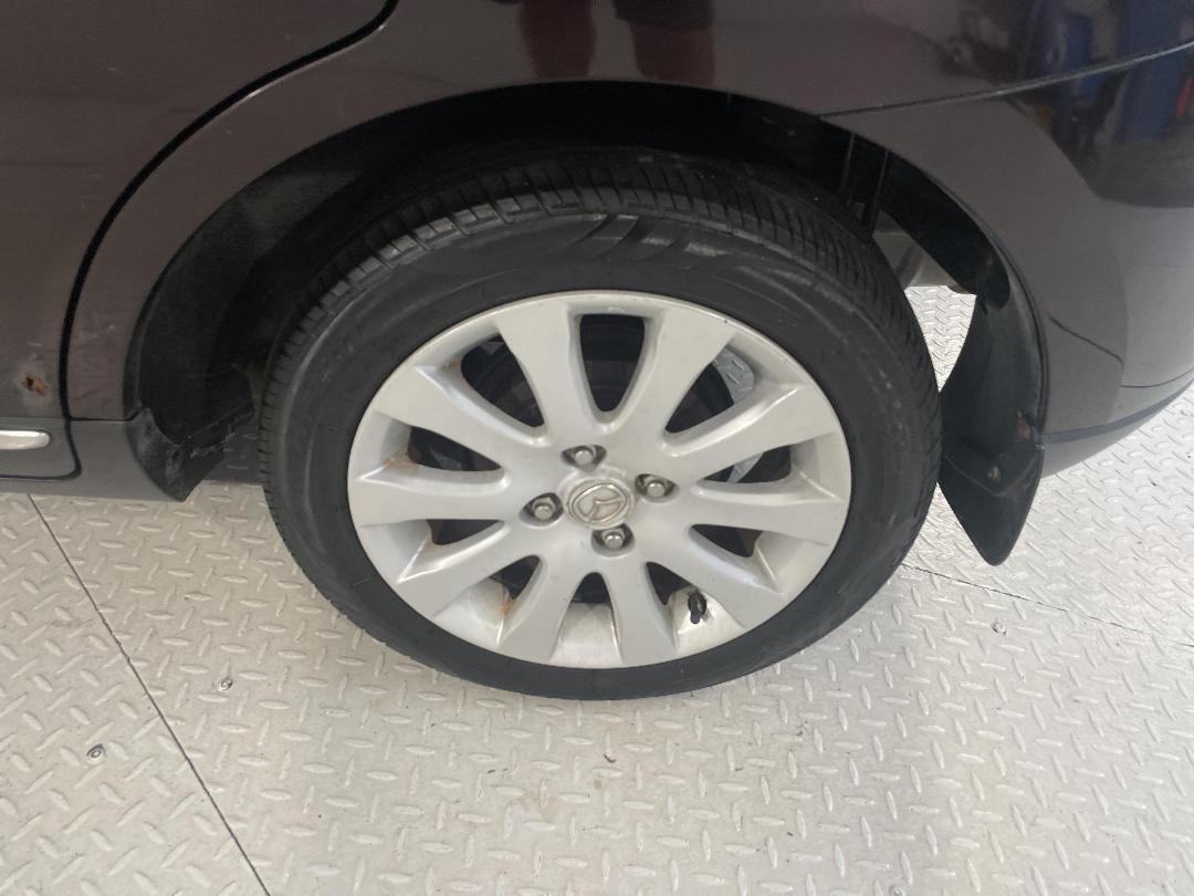 Photo '11' of Mazda Verisa