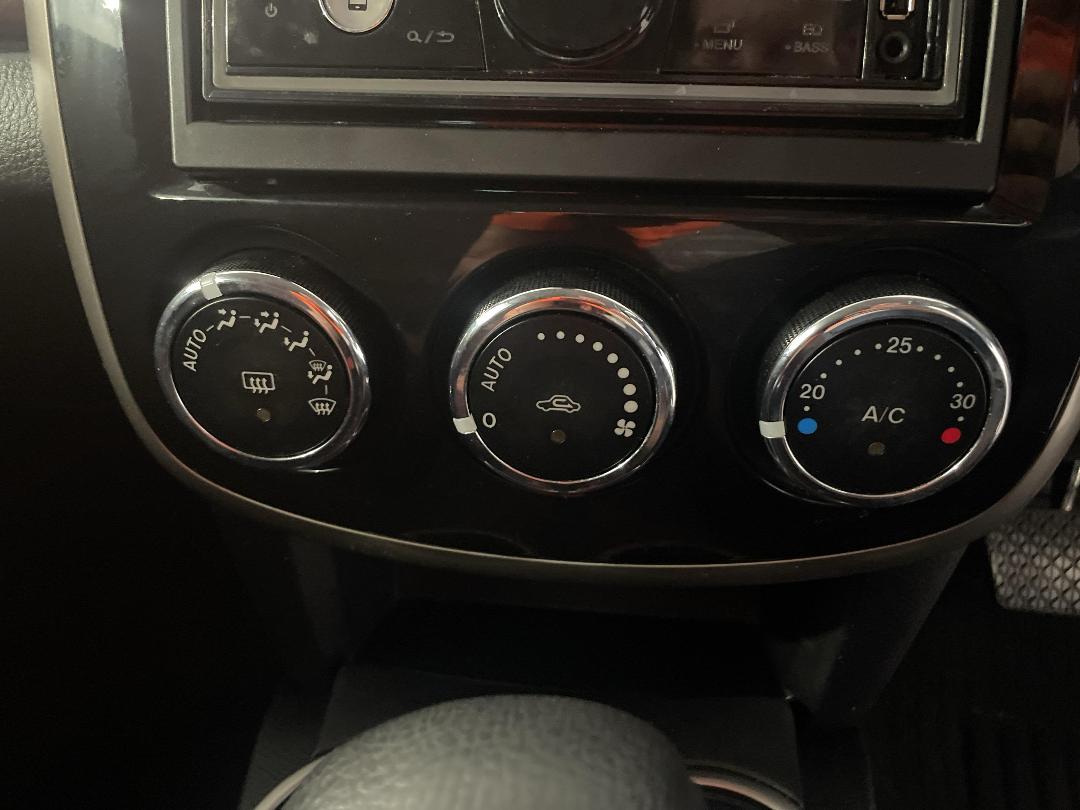 Photo '27' of Mazda Verisa