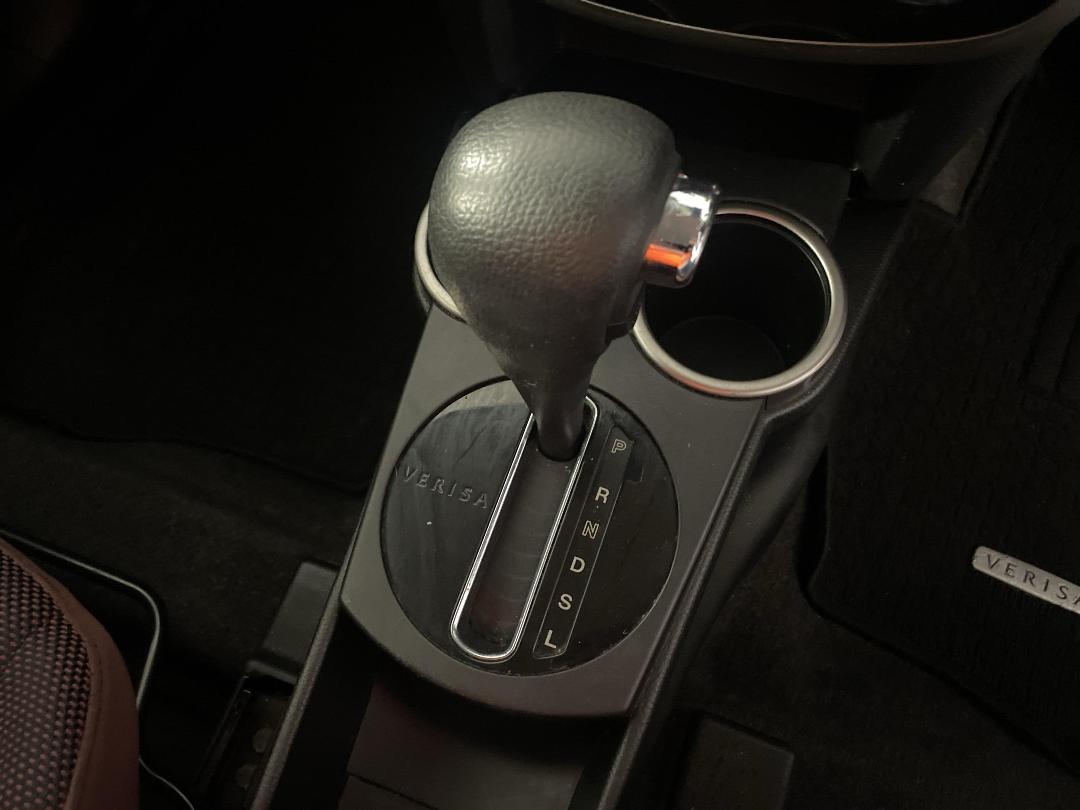 Photo '28' of Mazda Verisa