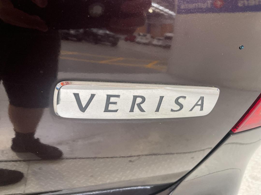 Photo '33' of Mazda Verisa