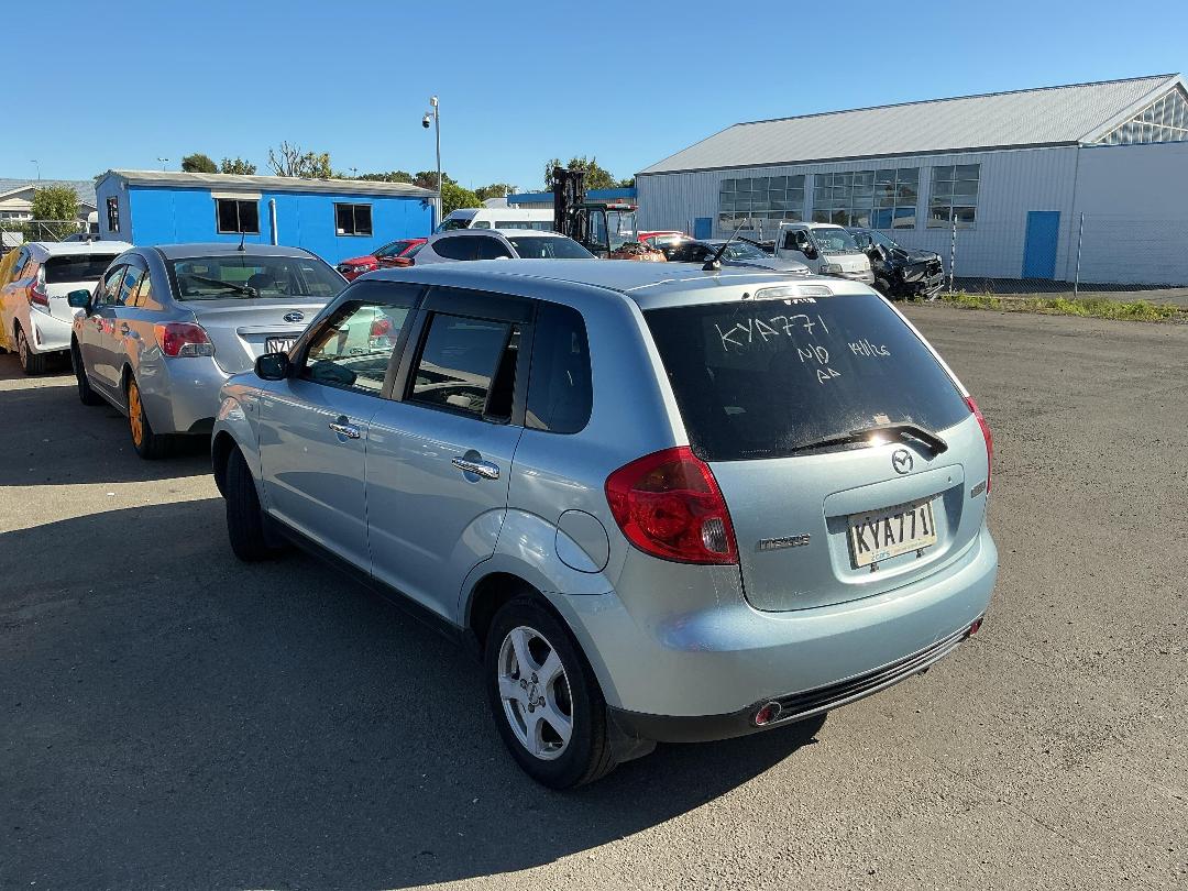 Photo '4' of Mazda Verisa