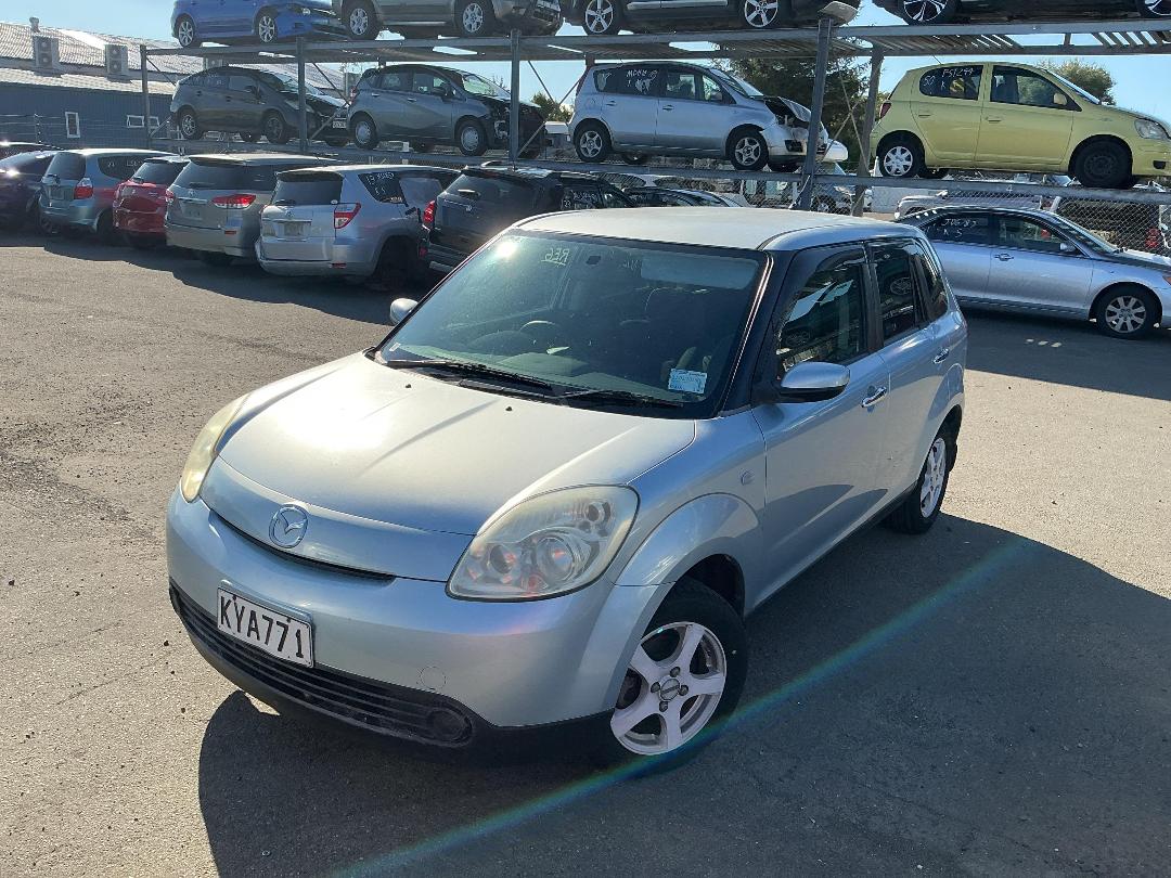 Photo '3' of Mazda Verisa