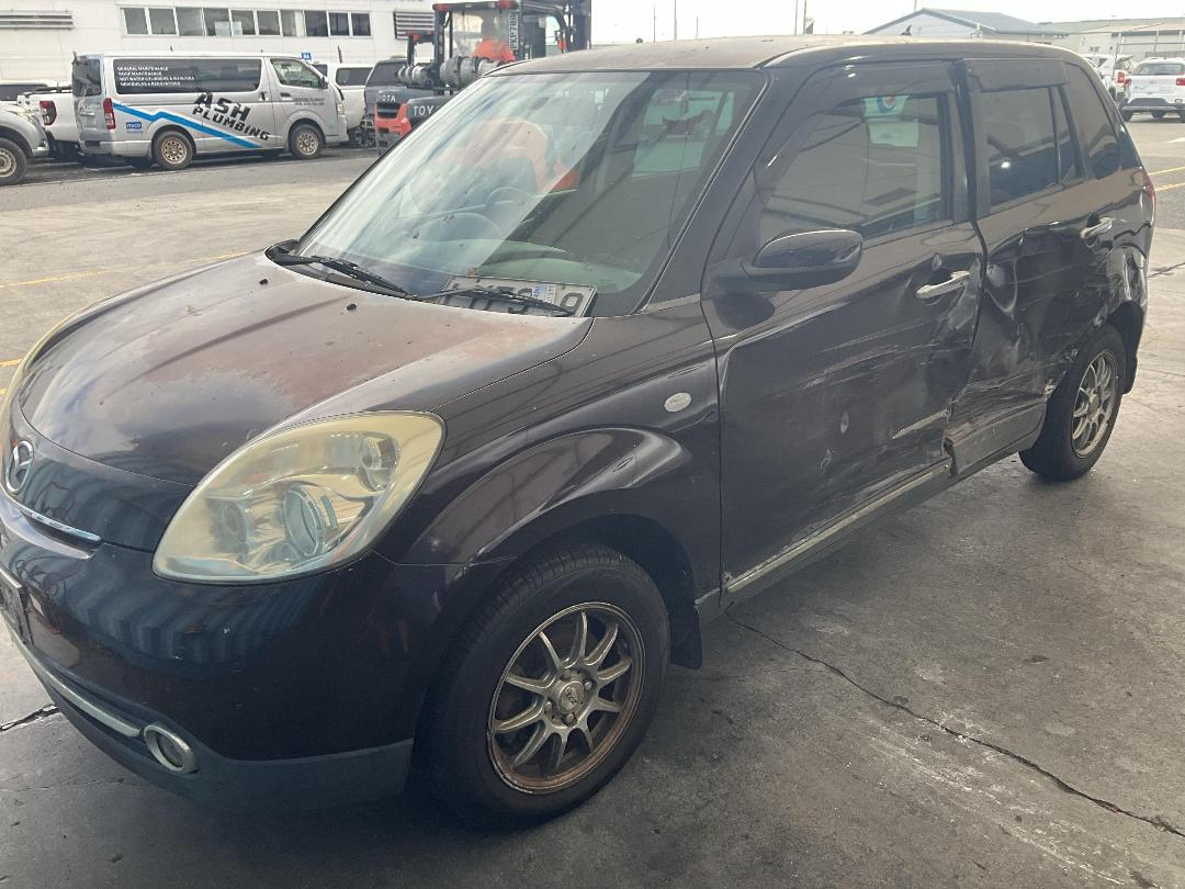 Photo '3' of Mazda Verisa