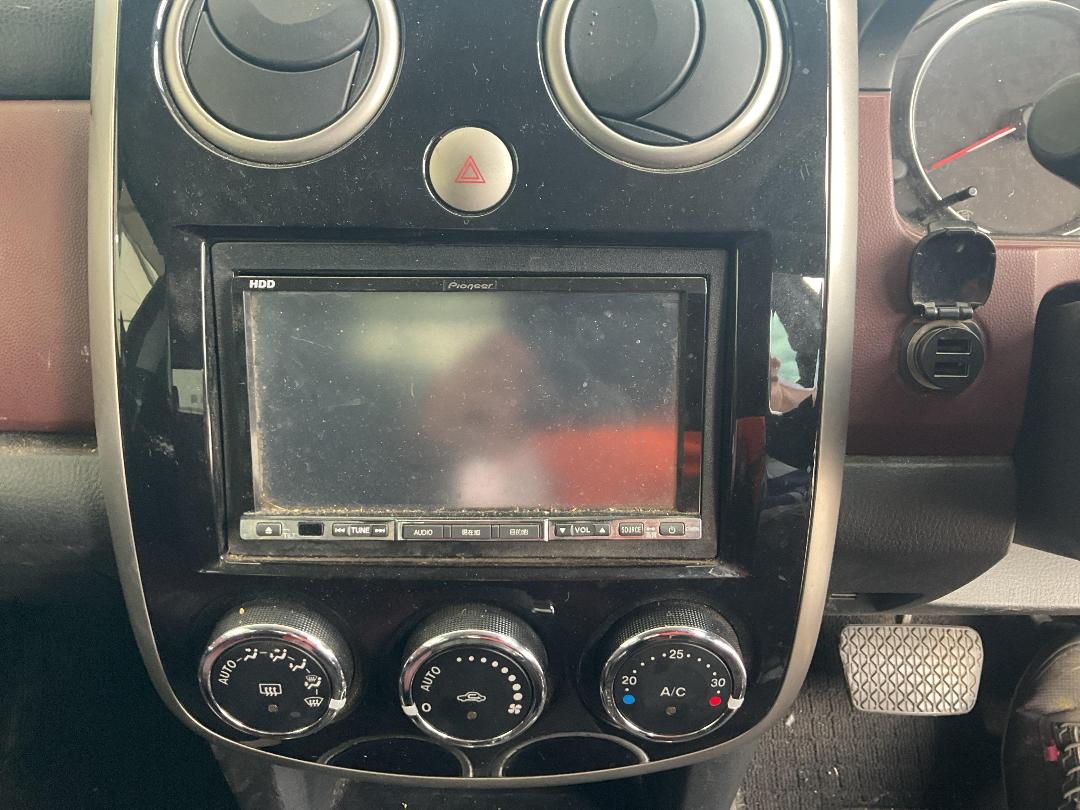 Photo '11' of Mazda Verisa