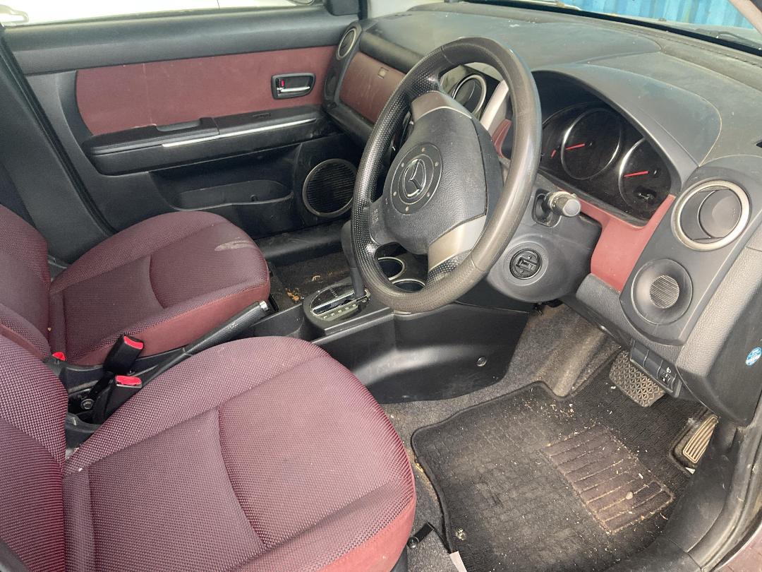 Photo '8' of Mazda Verisa