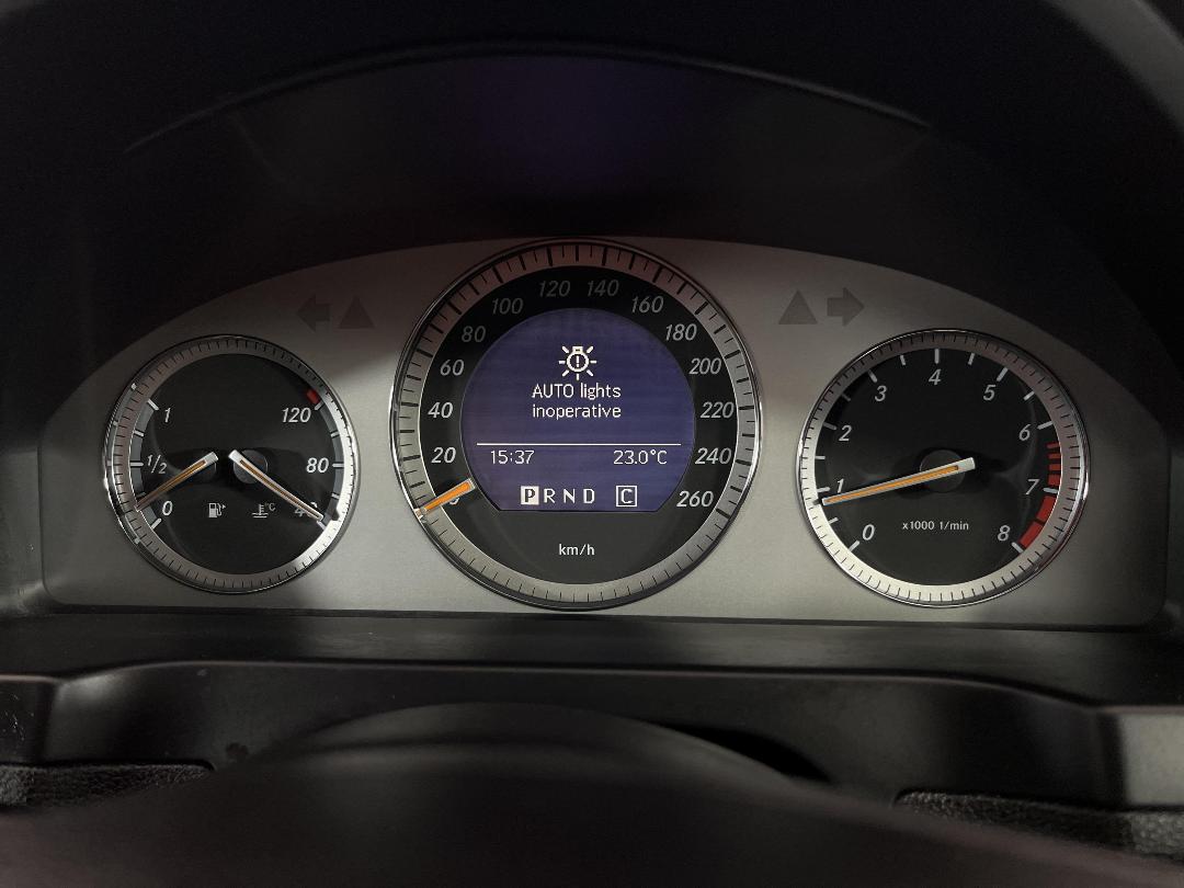 Photo '21' of Mercedes-Benz C-Class Photo '21' of Mercedes-Benz C-Class