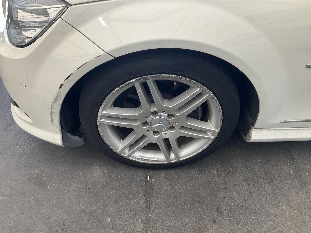 Photo '8' of Mercedes-Benz C200